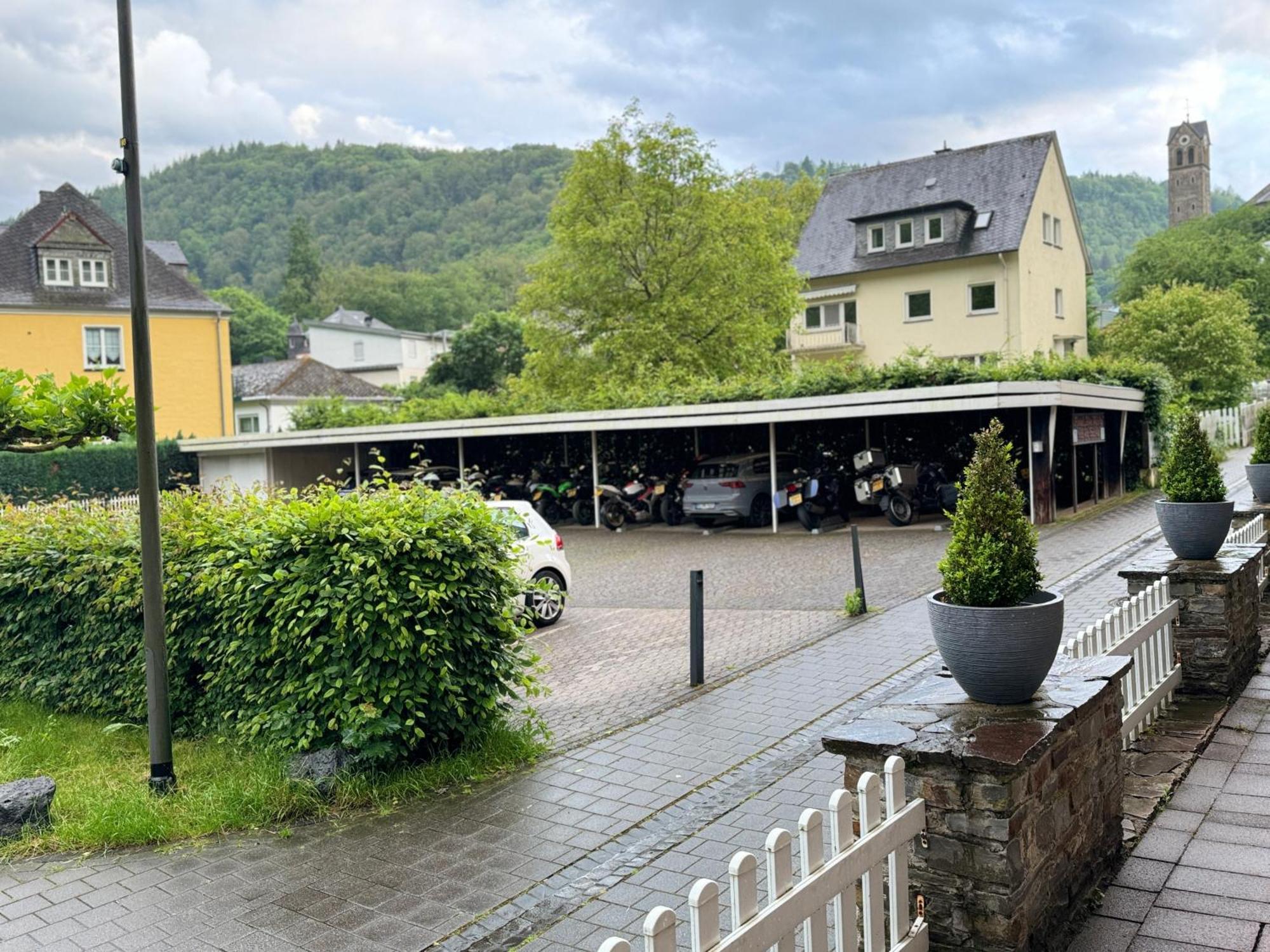 Hotel Alte Mühle Bad Bertrich Exterior foto